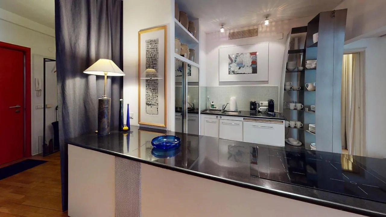 Apartamento Chez Nadou- Exclusiv Loft At St Stephen Cathedral Viena 0*,  Austria